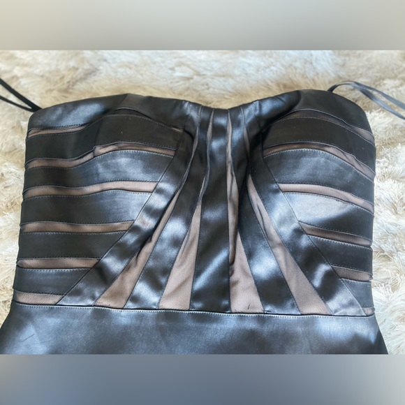 Betsy Adam Dress Black Nude Strapless Vegan Leather - short - size 4 - Picture 3 of 6